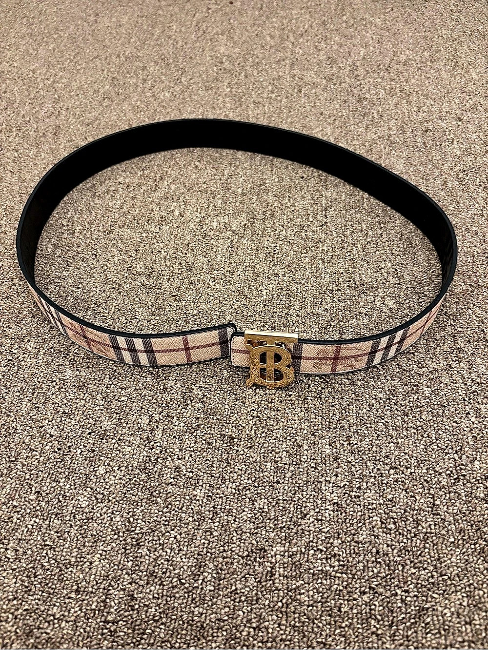 Burberry Reversible Check TB Belt in Beige & Black